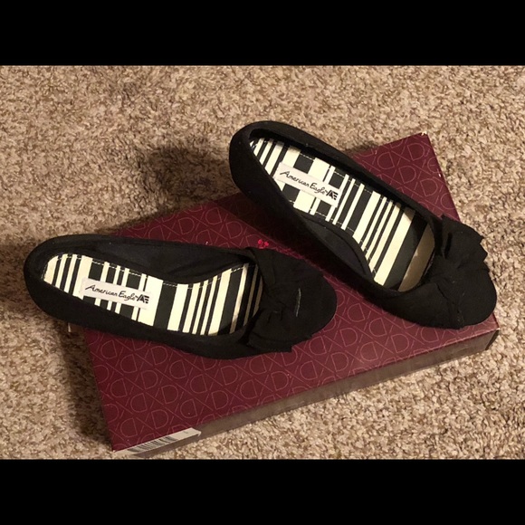 American Eagle - Picture 1 of 3